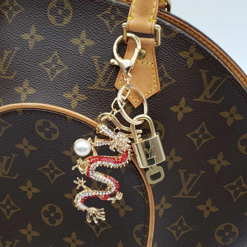 LV Gold Padlock Authentic 🔑 Luxury Bag Charm w/ Unbranded Dragon Keychain